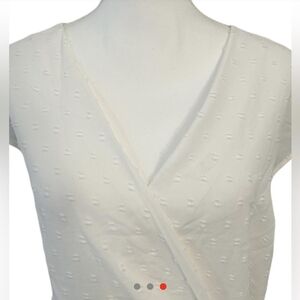 Zenobia White Textured Blouse